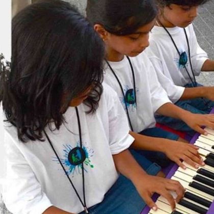/news/in-store-news/virtual-piano-kids